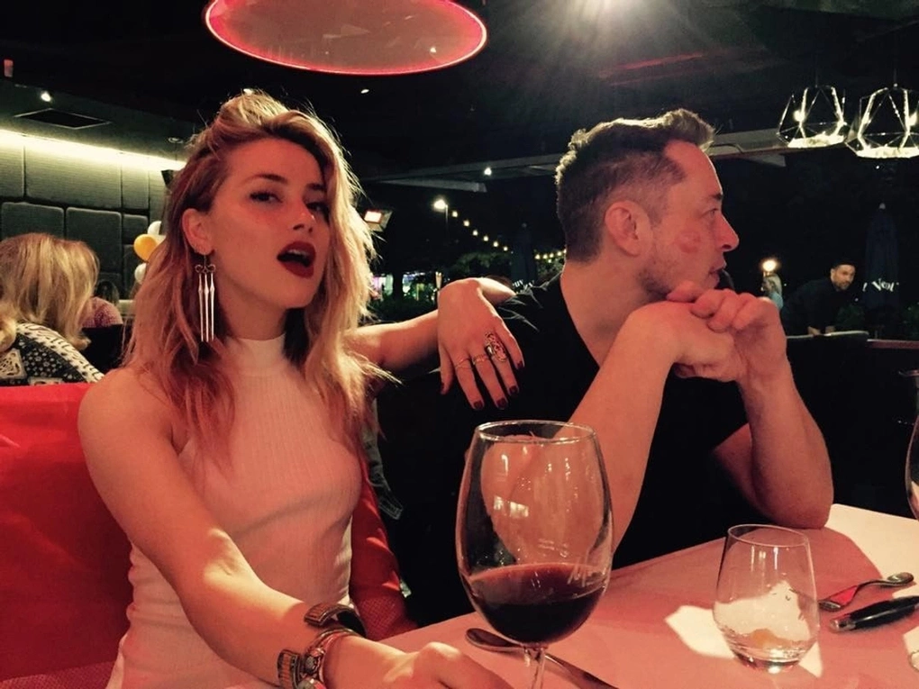Cara Delevingne Confirms Past Romance With Amber Heard and Recalls Johnny Depp’s Jealousy